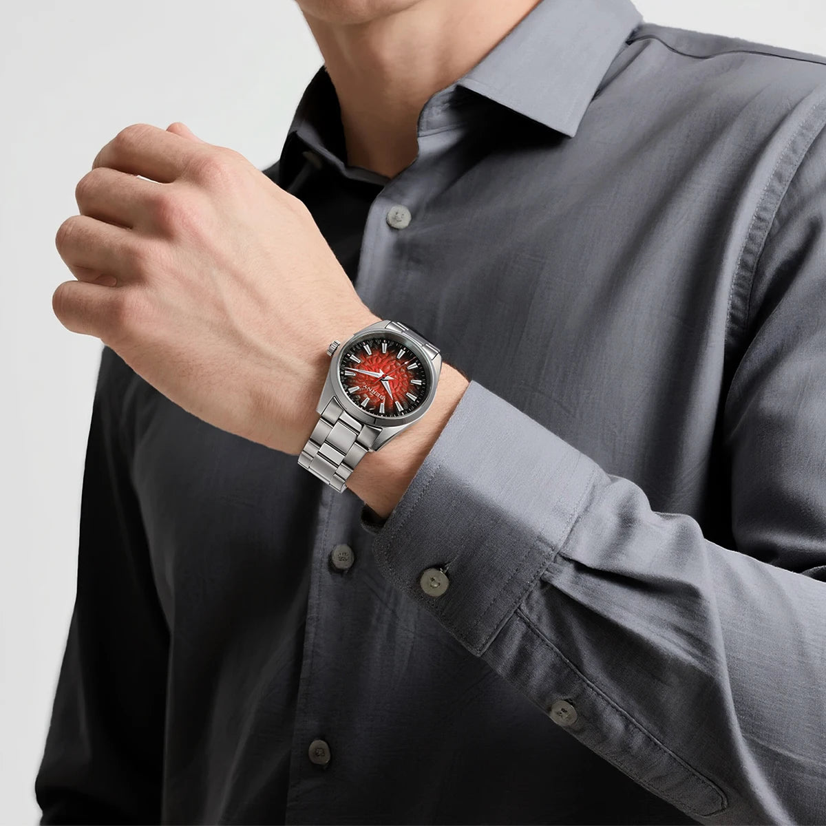 ساعة الشعاع الأحمر